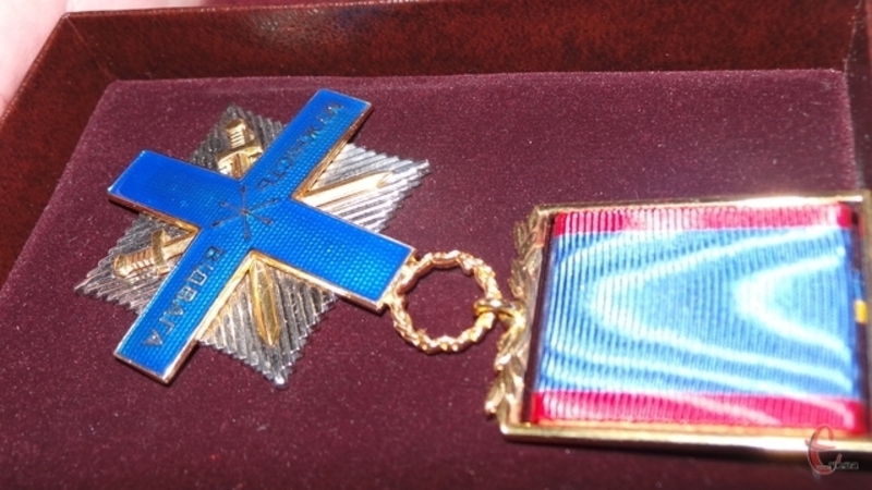 Кількох військових Хмельницького нагородили почесною відзнакою міської громади «Мужність і відвага»