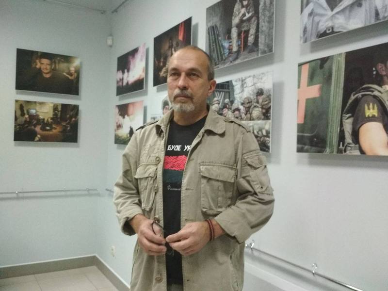 Молодший сержант Юрій Величко на передовій став позивним «Фотограф»