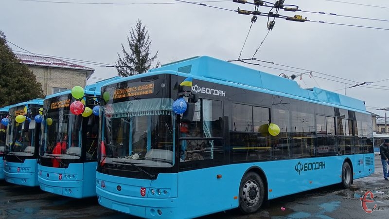 Тролейбуси на автономному ходу поїдуть по вулиці Пілотській