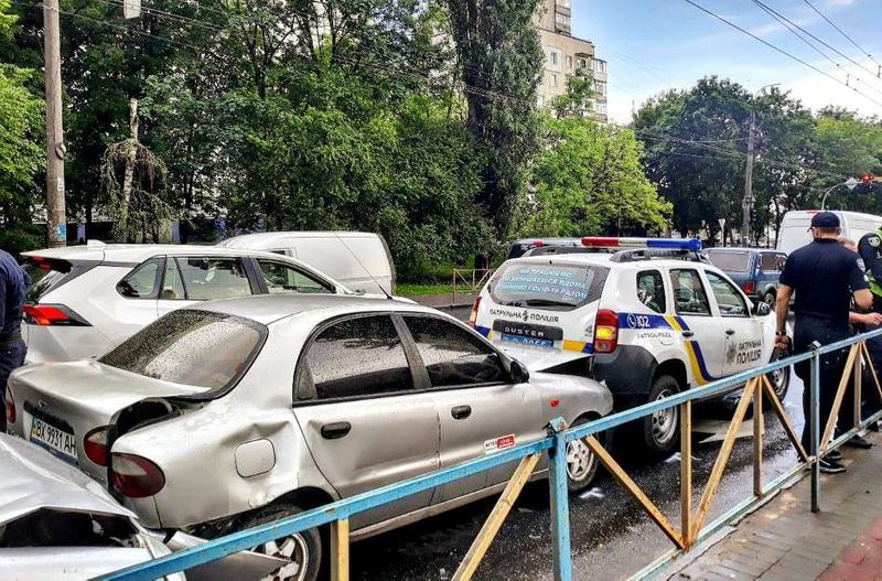 Аварія сталася на вулиці Степана Бандери