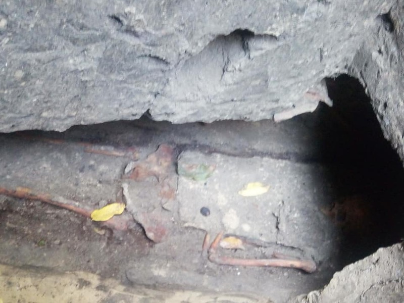 Знайдений прицерковний могильник - багатошаровий