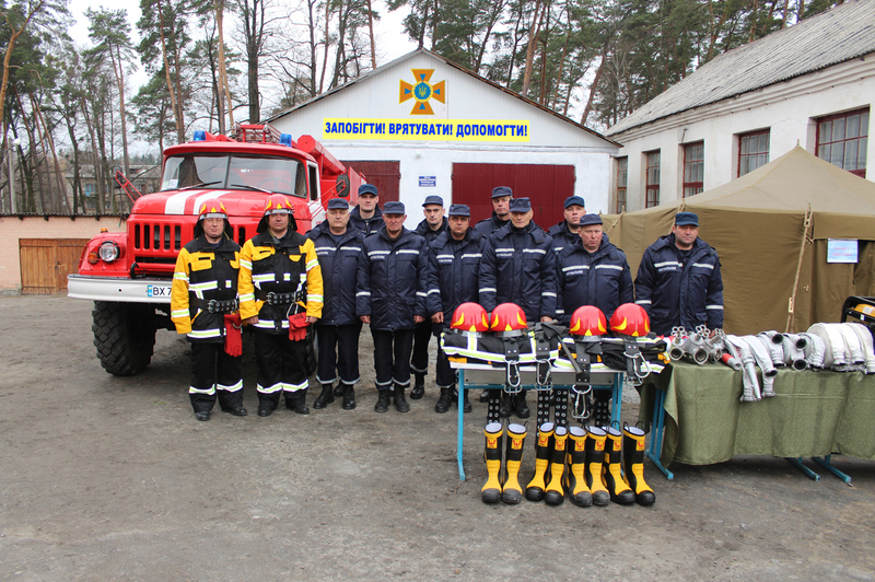 Лави рятувальників поповнилися новою місцевою пожежною командою, що працюватиме в смт. Понінка