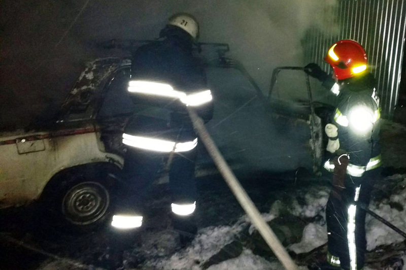 Вогнеборці ліквідували пожежу автомобіля