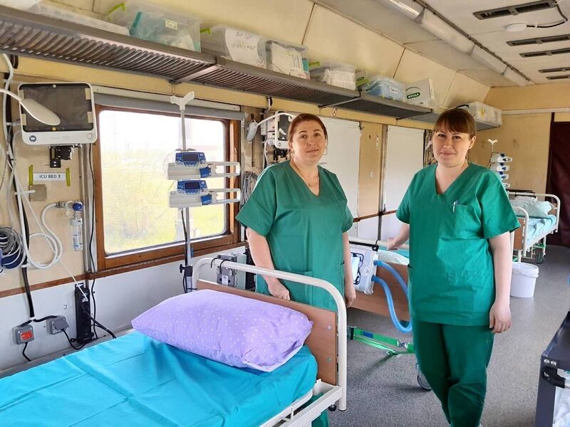 До команди евакуаційного потягу-мінігоспіталю долучилися медичні сестри з Хмельниччини.