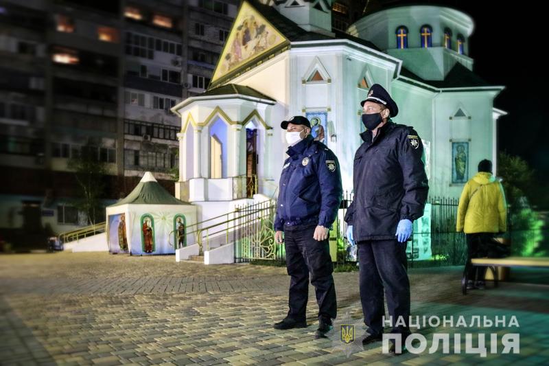 Публічну безпеку і порядок забезпечували 26 500 поліцейських та військовослужбовців Національної гвардії України