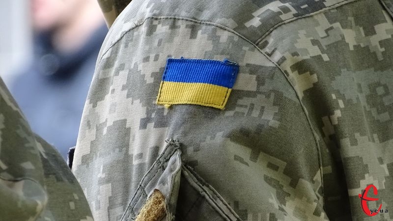 Додому повернуться 10 українських військовослужбовців і 19 цивільних моряків