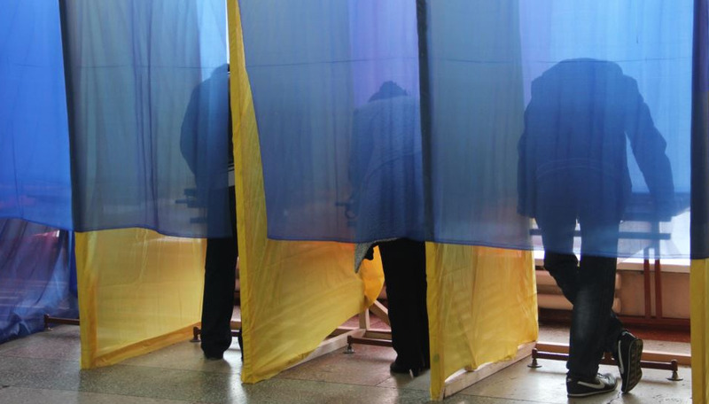 «Комітет виборців України»  по результатам першого підрахунку фіксує, що більшість на цих виборах отримала політична сила «Слуга народу»
