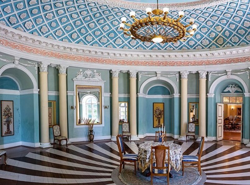 Блакитна зала в маєтку Самчики. Саме це фото  стало найкращим фото Хмельницької області у 2021 році та посіло третє місце на міжнародному етапі конкурсу