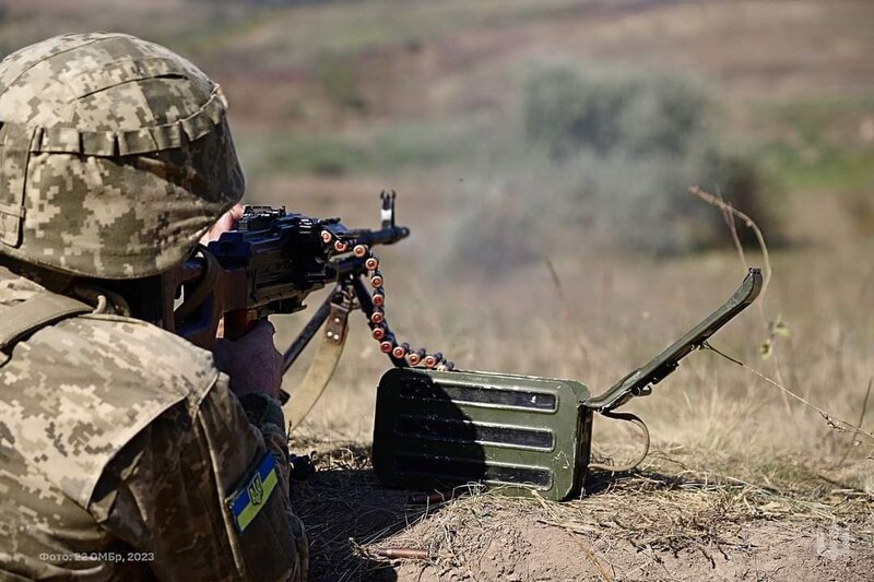 Сили оборони продовжують захищати Україну, а такоє вести наступальні операції на деяких напрямках