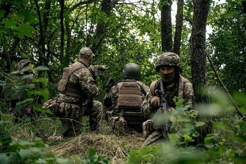 Українські воїни під час наступу ефективно знищують російських десантників