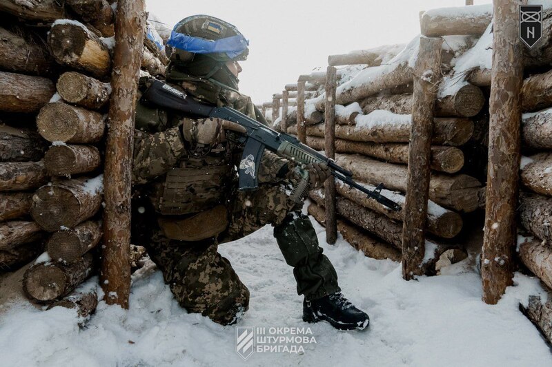 Мужні воїни України продовжують боронити рідну землю