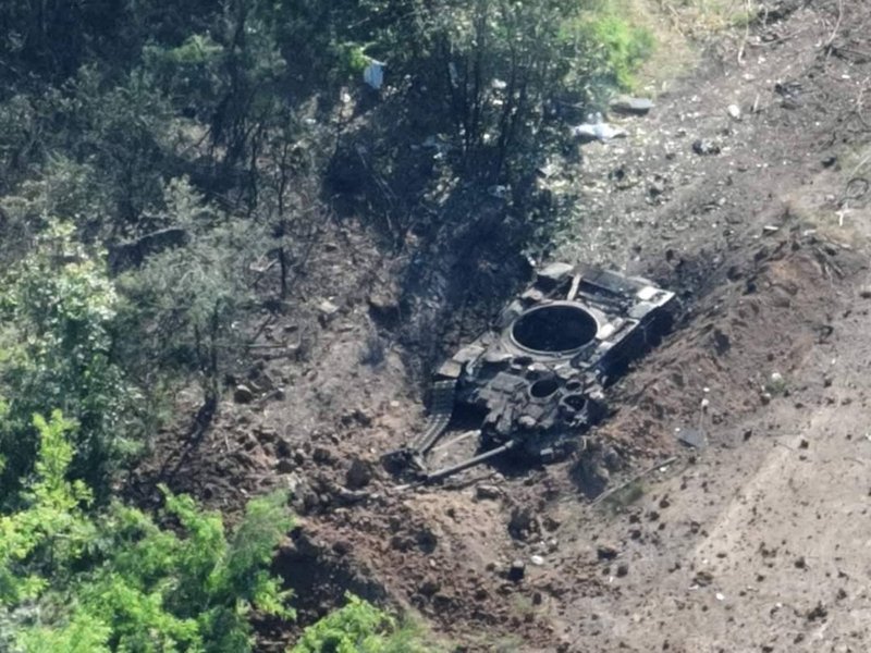 Лише за минулу добу українські захисники знищили 11 ворожих танків