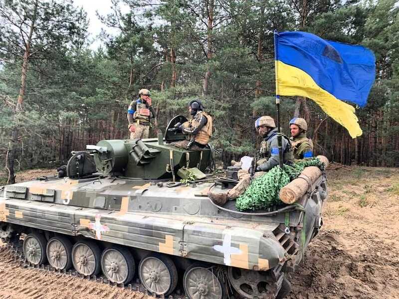 Захисники України дають ворогові відсіч та завдають втрат окупаційним військам