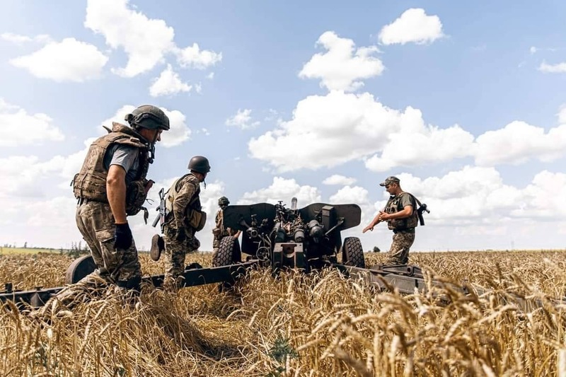 Українські захисники продовжують героїчно протистояти російським агресорам