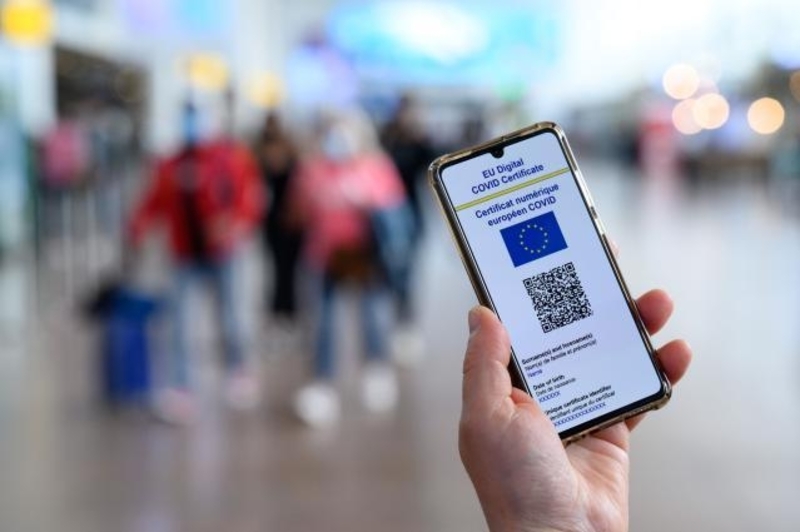Для подорожей в ЄС українцям необхідно мати ковідний сертифікат