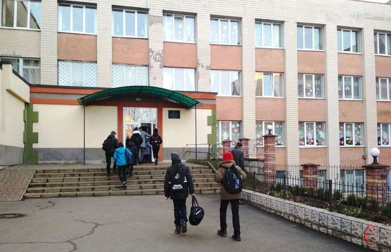 Незабаром у школах Хмельницького розпочнуться зимові канікули
