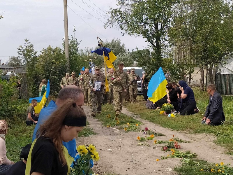 Вічна шана полеглим воїнам..