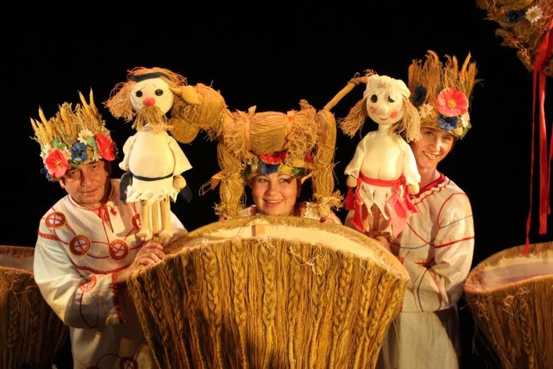 У театрі ляльок (Автор: http://ua.dyven.org)