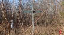 В селі Черешенька на Деражнянщині нині про той страшний злочин радянської влади нагадує дерев'яний хрест, встановлений на могилі, де хоронили померлих від голоду