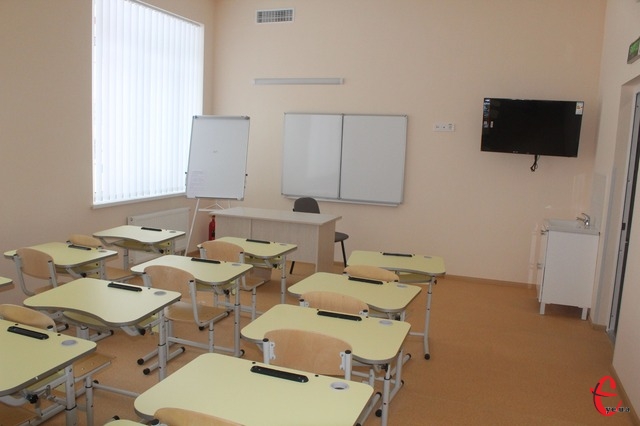 Одна з класних кімнат нового навчального закладу