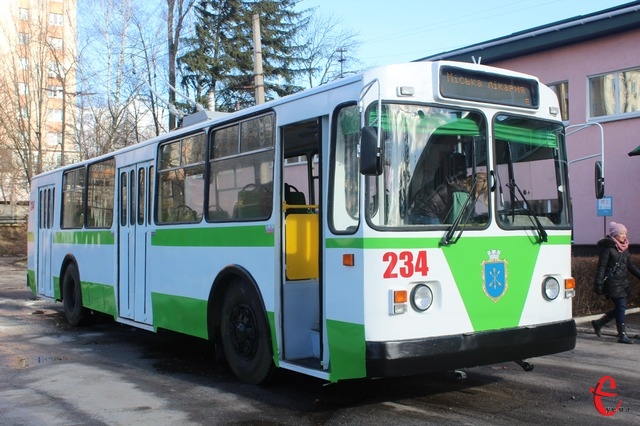 Тролейбус 1990 року випуску вдалося оновити на 90 відсотків