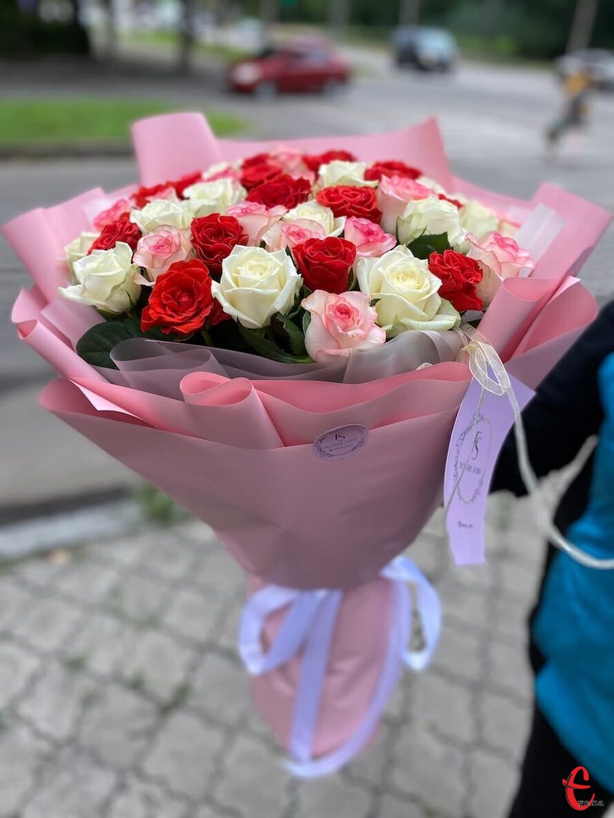 Доставка квітів у Запоріжжі від інтернет-крамнички Flower