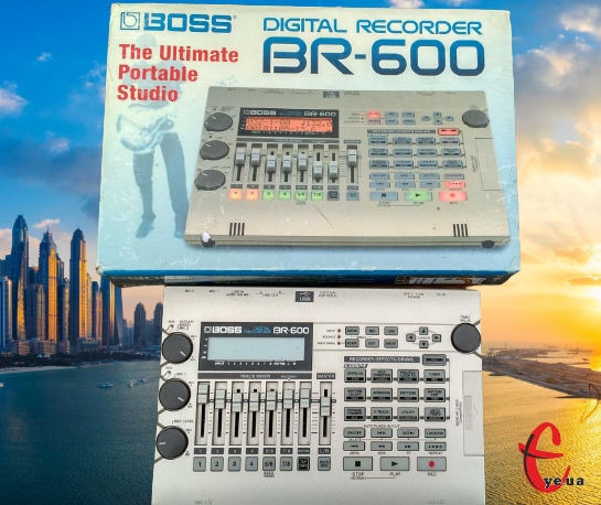 4-х канальна студія звукозапису Boss BR-600 з ритм машиною