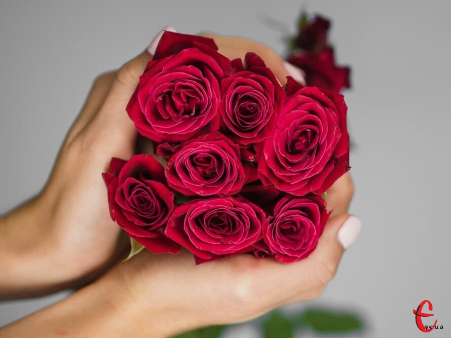 25 чарівних троянд - ідеальний квітковий презент